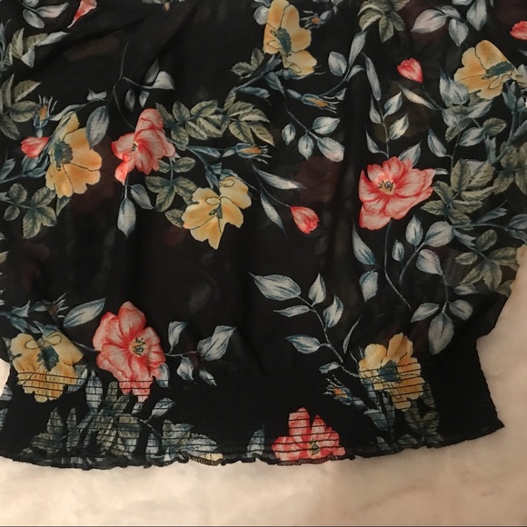 3/$25!!  Love Tree Floral off Shoulder Elastic Waist Crop Top - Picture 7 of 8